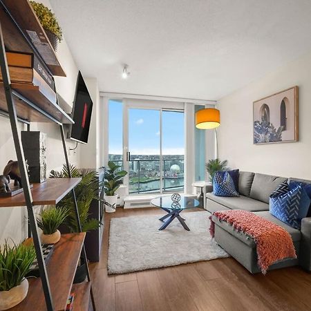 Dazzling Condo By Stadium Downtown With Free Parking Vancouver Eksteriør billede