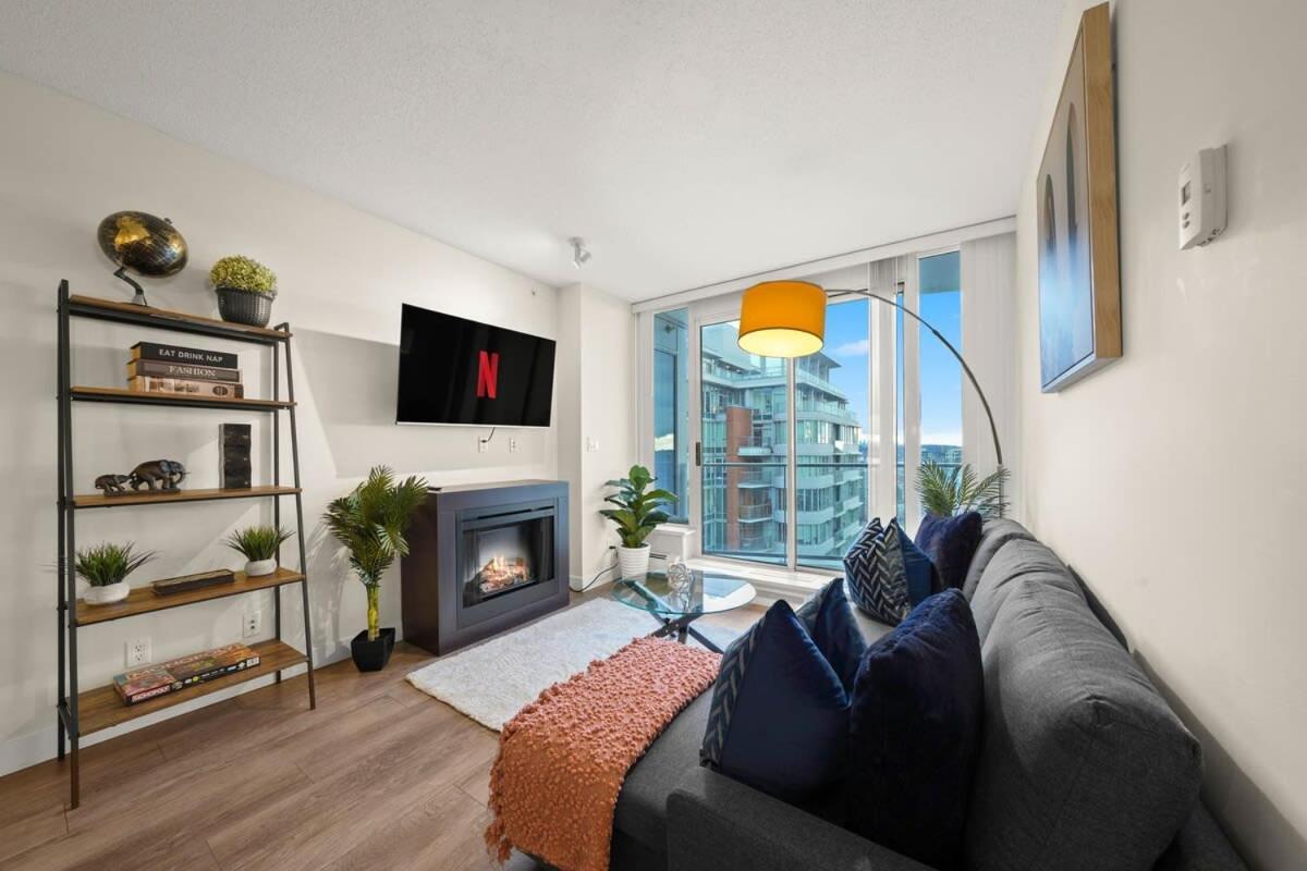 Dazzling Condo By Stadium Downtown With Free Parking Vancouver Eksteriør billede