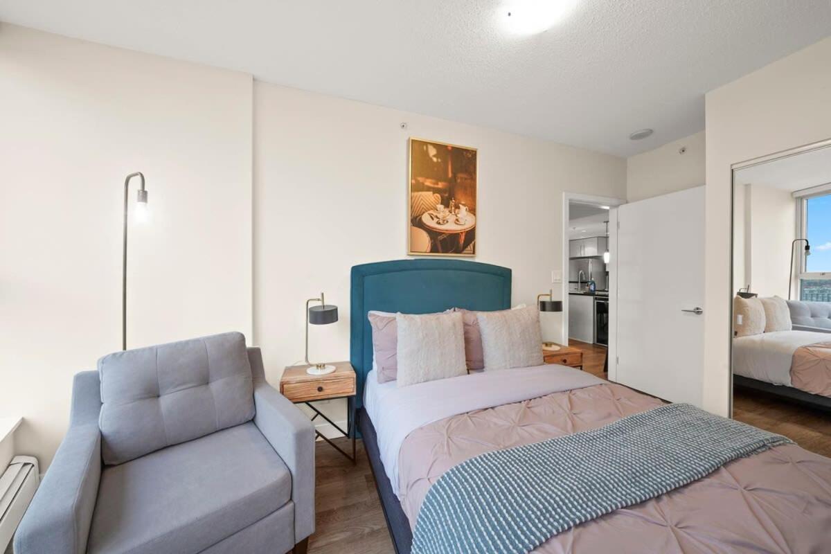 Dazzling Condo By Stadium Downtown With Free Parking Vancouver Eksteriør billede