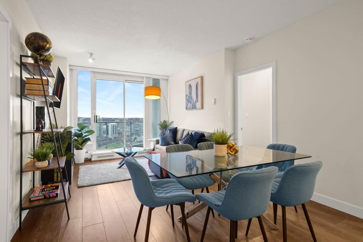 Dazzling Condo By Stadium Downtown With Free Parking Vancouver Eksteriør billede